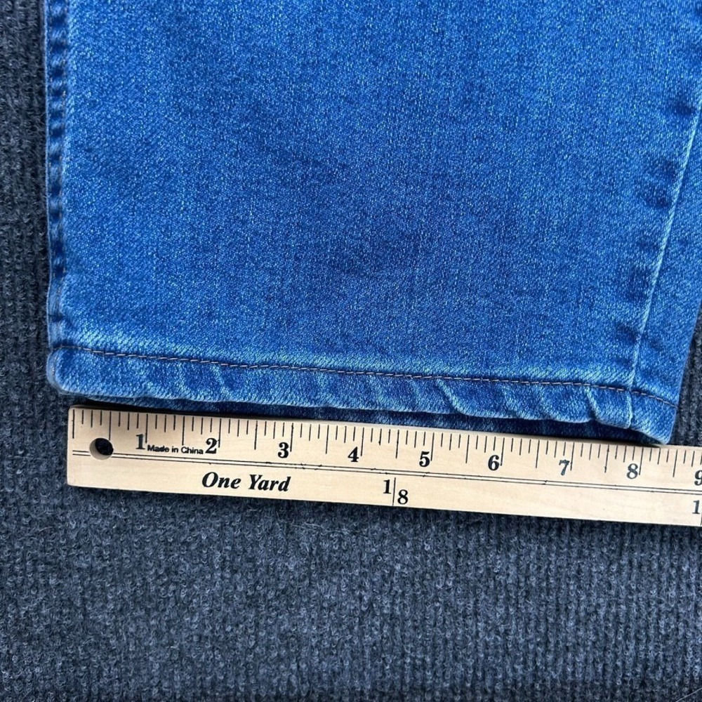 Wrangler Rugged Wear Jeans Mens 44x32 Blue Medium Wash Straight Denim Cowboy - Picture 9 of 12